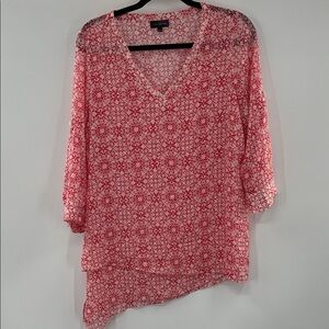 3For$20 The Limited Red and White Patterned Blouse size: M